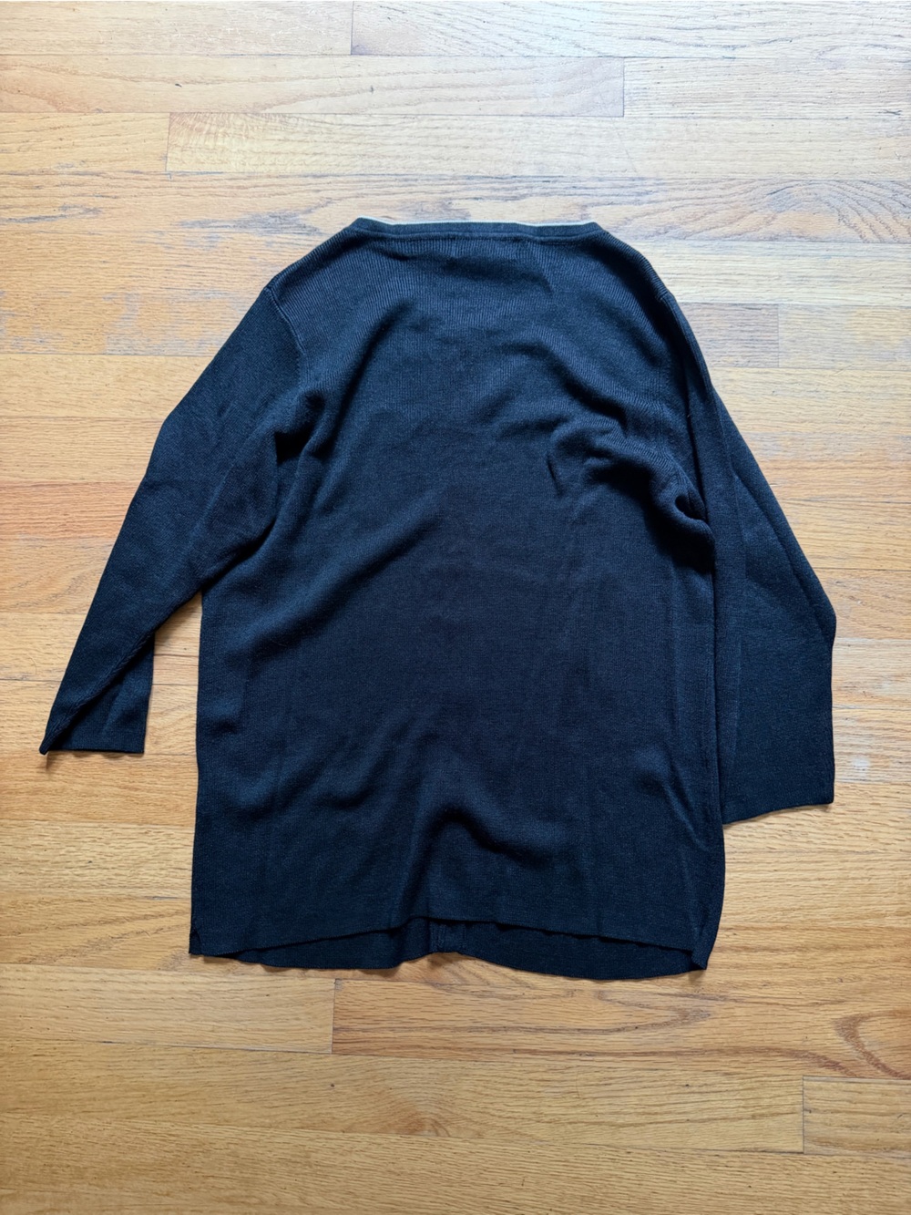 Lord & Taylor 100% silk Black Long-Sleeve Cardigan with Contrast Stitch - Picture 3 of 5